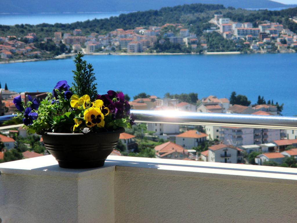 Apartment Zunabovic Trogir Exterior photo